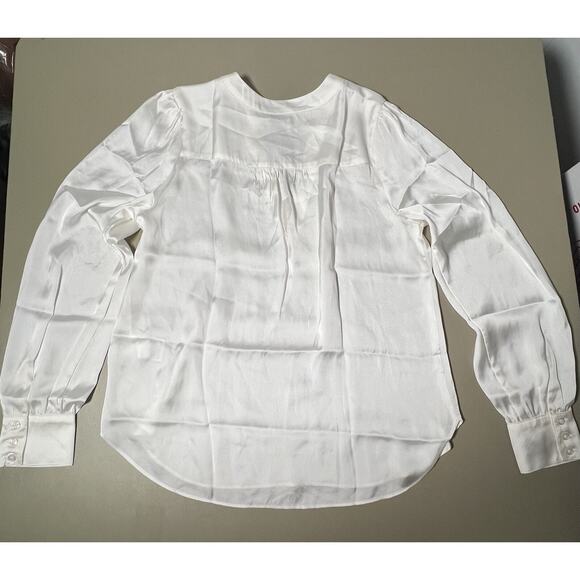 Express Satin V-Neck Top Women’s XS Marshmallow 100% Polyester - Picture 7 of 10